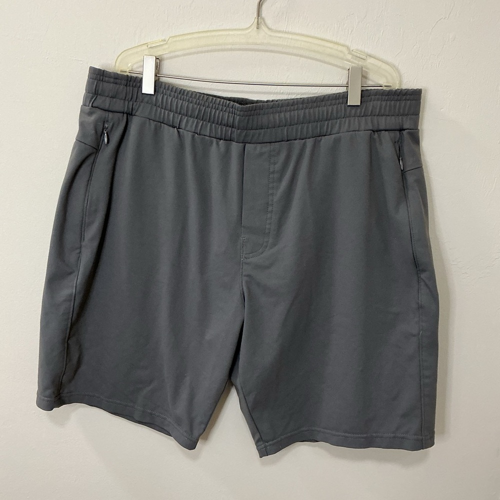 Johnston & Murphy Gray Athletic Shorts size large
